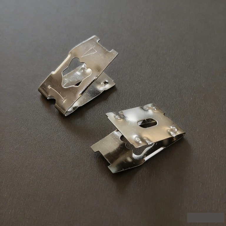 S07-PW17-2 Medium Picture Frame Spring Clip