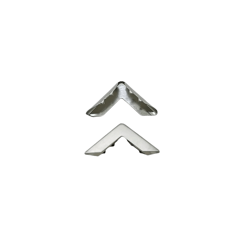 Q15-1318# Silver Serrated Corner Guard 26x7mm Deep Channel