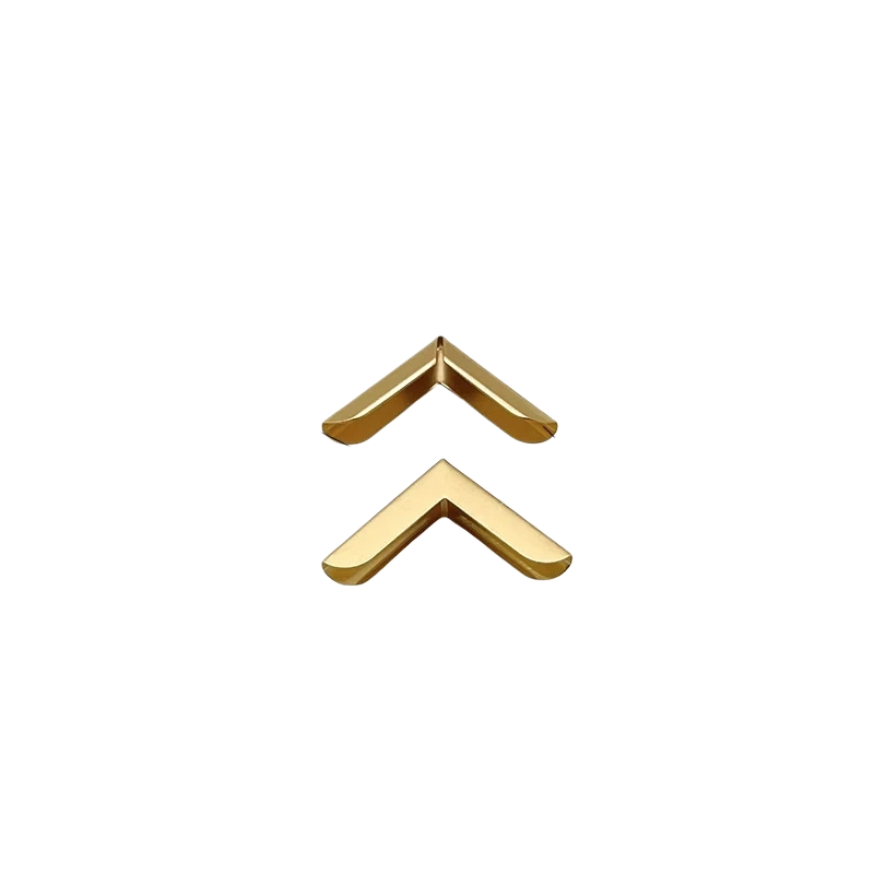 Q06-1038 Small Gold Corner Cap 25×4.5mm Slim Notebook